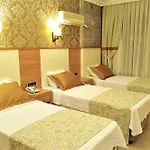 Hotel Dove &