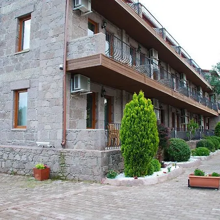 Dove & Ξενοδοχείο Assos
