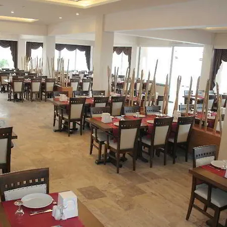 Hotel Dove & 4*